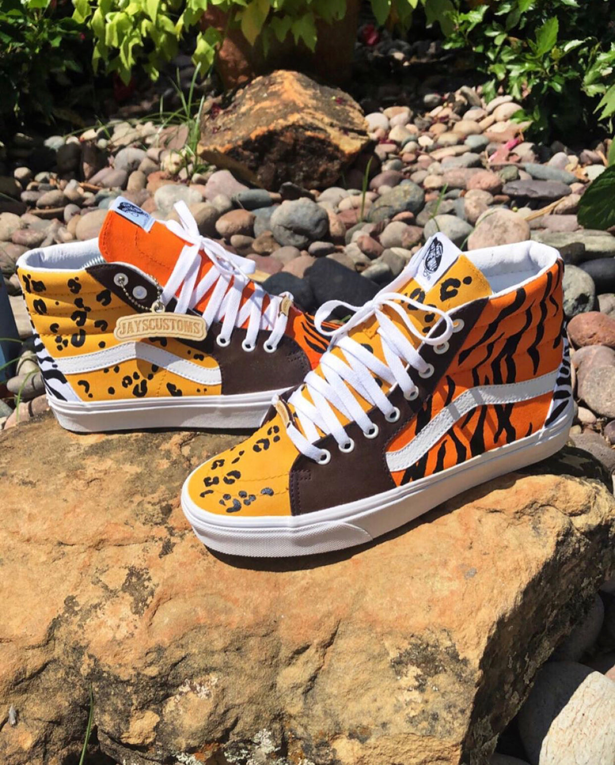 Women Safari Vans