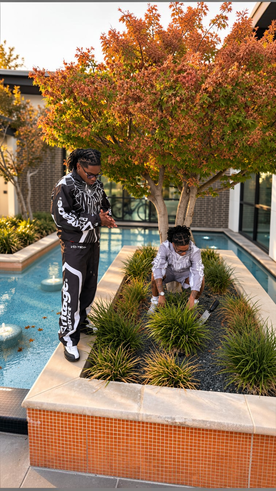 Vantage District Windbreaker Set
