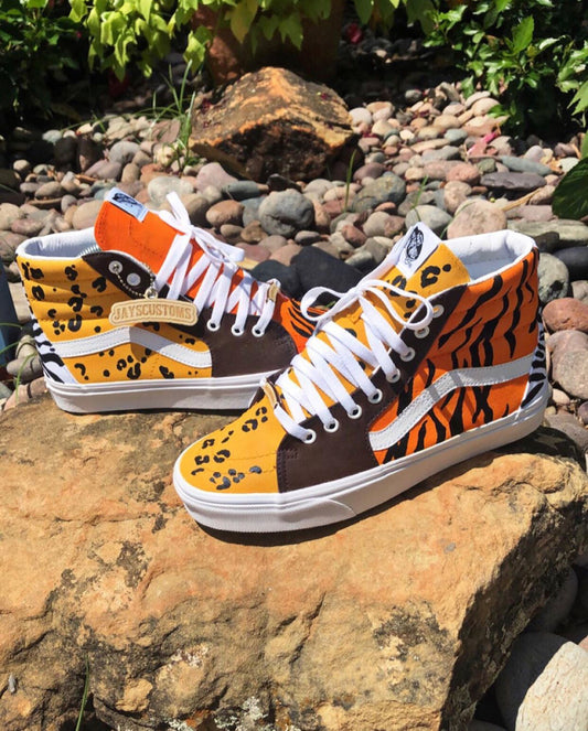 Women Safari Vans